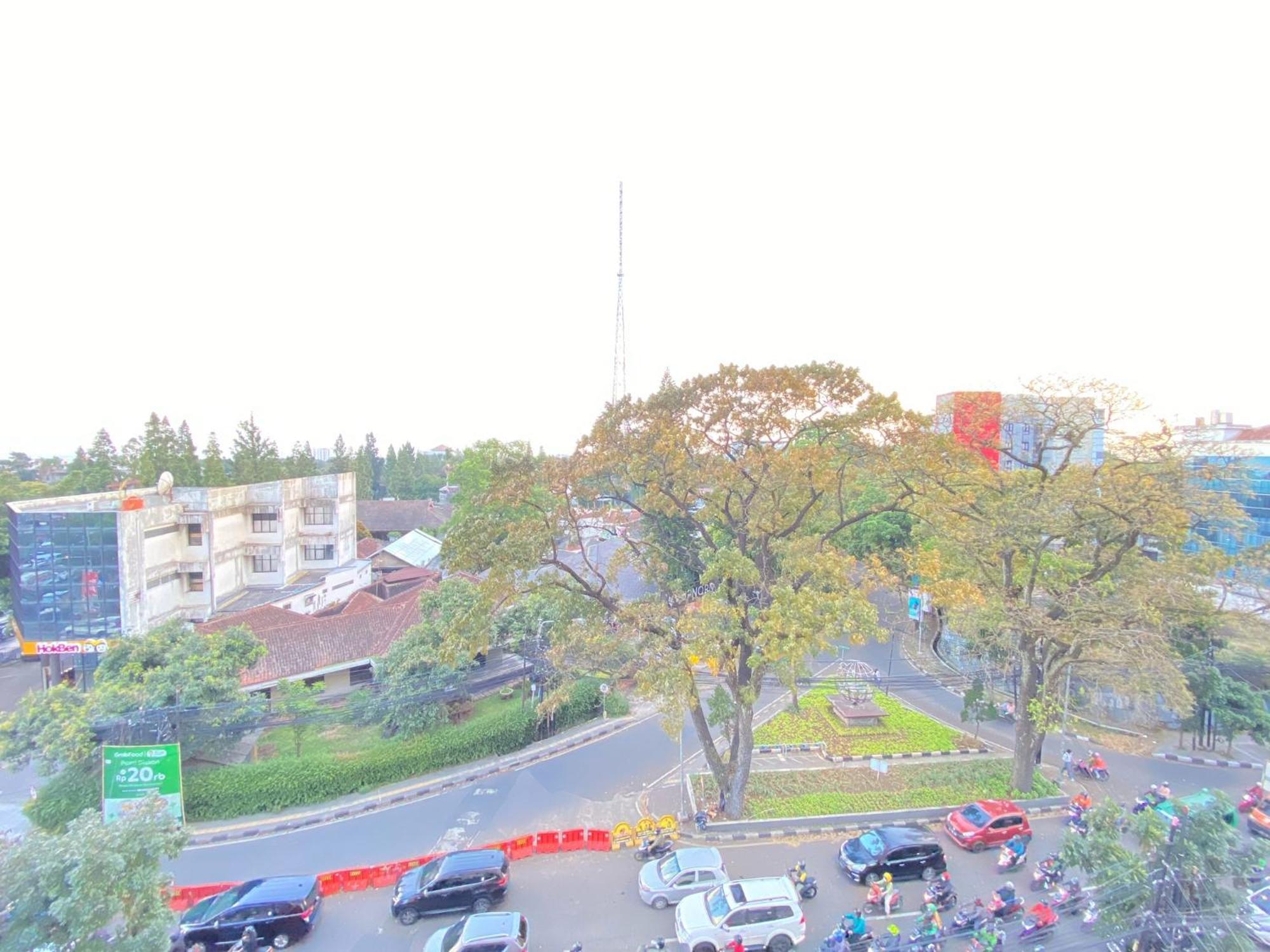 Spacious 2br At Dago Butik By Travelio Apartemen